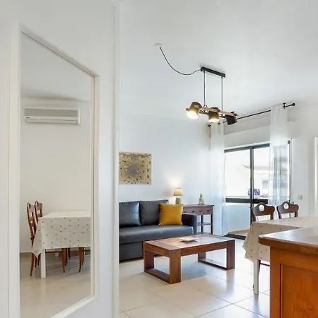 Sun-kissed Oasis W/ Pool By Lovelystay Apartment *