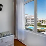 Apartamento Sun-kissed Oasis W/ Pool By Lovelystay