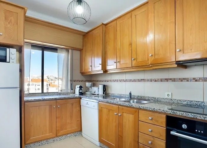 Sun-kissed Oasis W/ Pool By Lovelystay Apartamento Albufeira