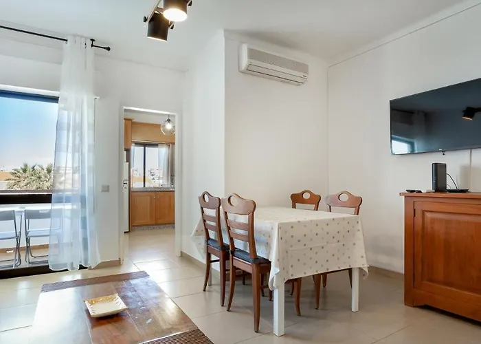 Sun-kissed Oasis W/ Pool By Lovelystay Apartamento *